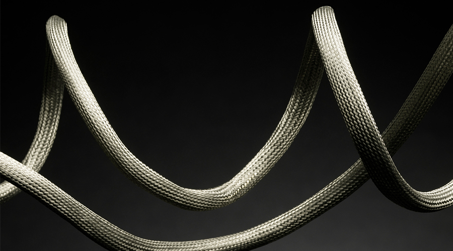 由PBO纖維編成而成的防波套長時間受應力彎曲影響也不易穿刺線纜