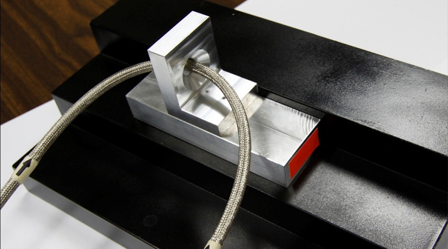 大連義邦PBO鍍金屬高分子纖維防波套耐磨測試,100次循環(huán)電阻無變化