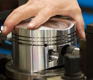 鋁母合金新技術:氮化硼納米管增強技術革新航空發動機活塞性能